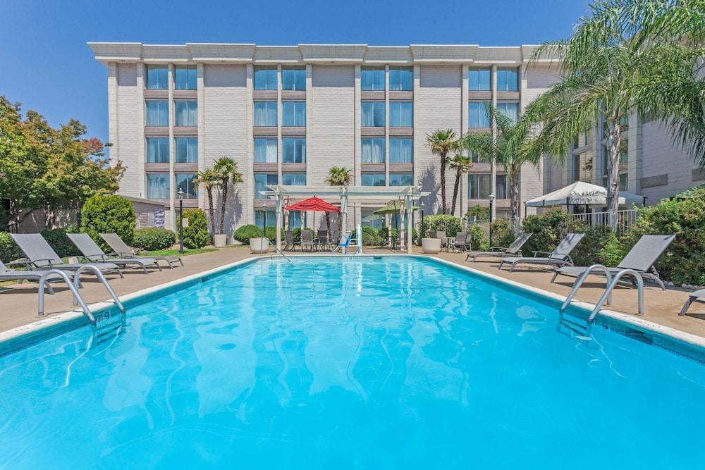 Doubletree By Hilton Chico, Ca Hotel Exterior photo